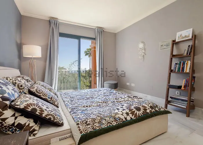 New In Benahavis Daire *